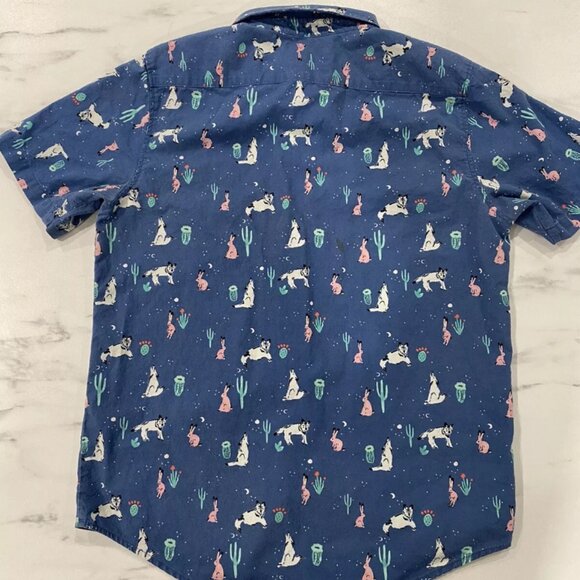 Duvin Casual Short Sleeve Dress Button Shirt Mens Size Large Graphic Rabbit Wolf - Picture 2 of 5